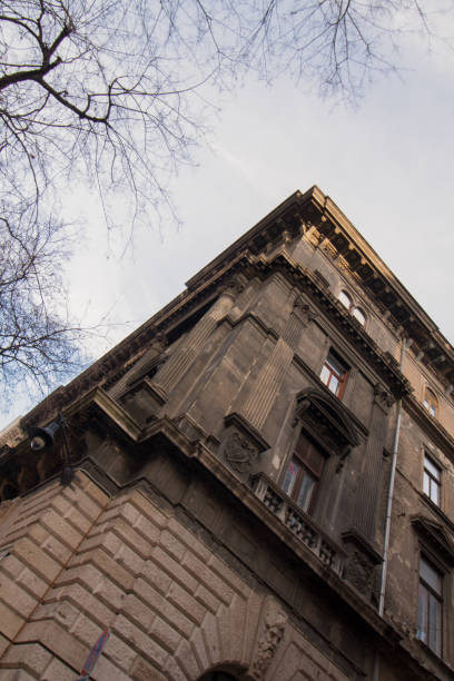 istock Dark and gloomy building 899552056