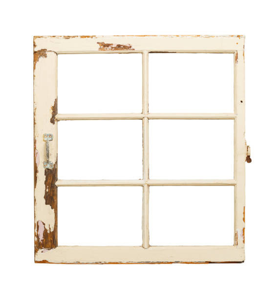 istock Old French Pane 899553170