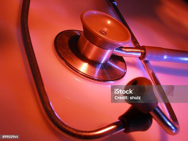 Stetoscopio - Fotografie stock e altre immagini di Accudire - Accudire, Attrezzatura, Colore descrittivo