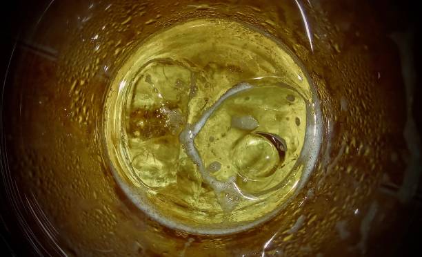 istock Golden beer in the glass. 899559556