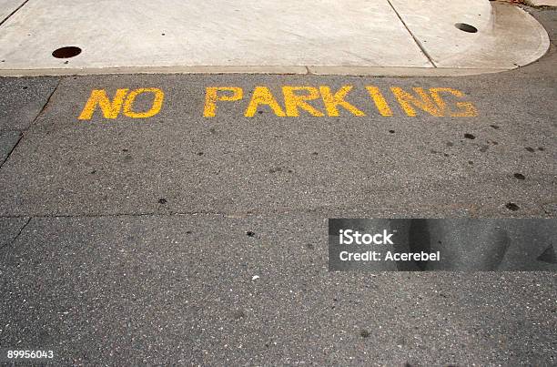 Keine Parkplätze Stockfoto und mehr Bilder von Anweisungen - Konzepte - Anweisungen - Konzepte, Asphalt, Auffahrt