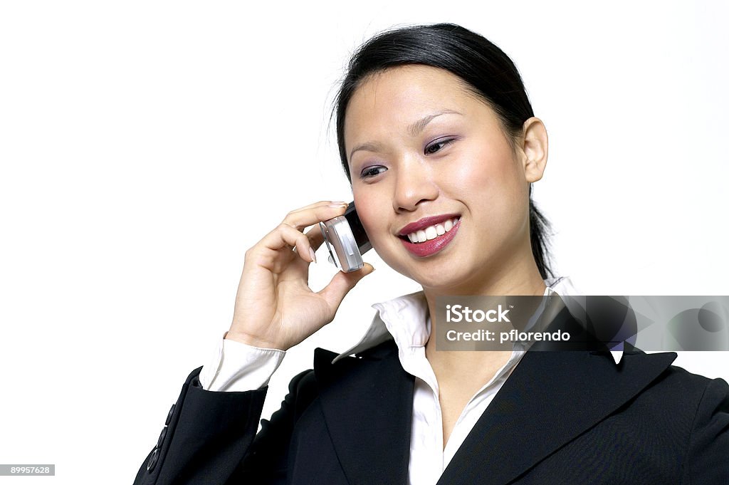 若いビジネス女性に電話 - カラー画像のロイヤリティフリーストックフォト