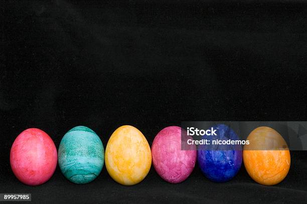 Huevos De Pascuas Iv Foto de stock y más banco de imágenes de Alimento - Alimento, Color - Tipo de imagen, Colores