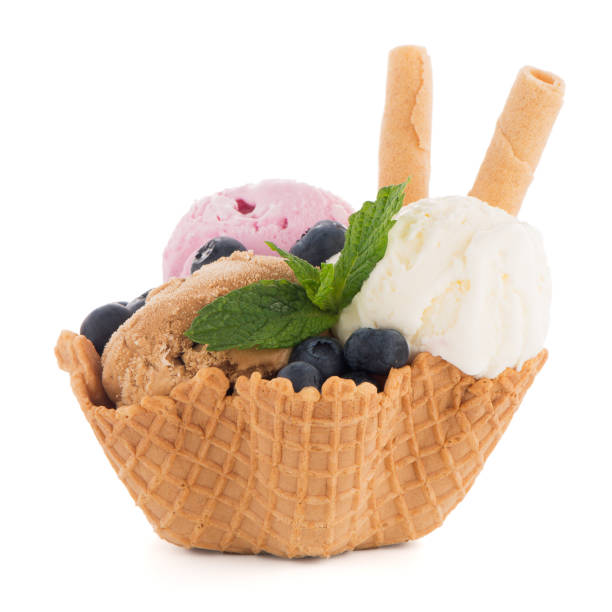 istock Ice cream scoops in wafer bowl 899581582