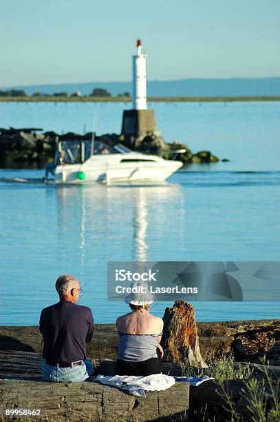 Il Pomeriggio Deliziatevi - Fotografie stock e altre immagini di Acqua - Acqua, Adulto, Ambientazione esterna