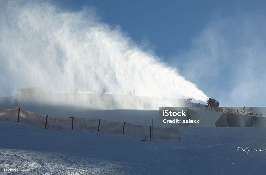 Snowgun avec paillettes - Photo de Alpes européennes libre de droits