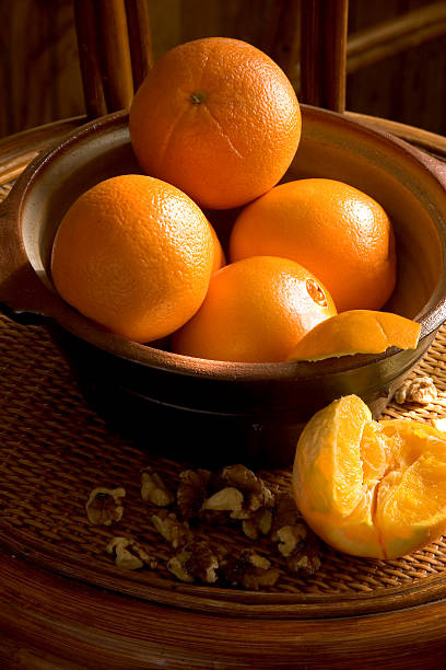 Oranges dans un bol - Photo