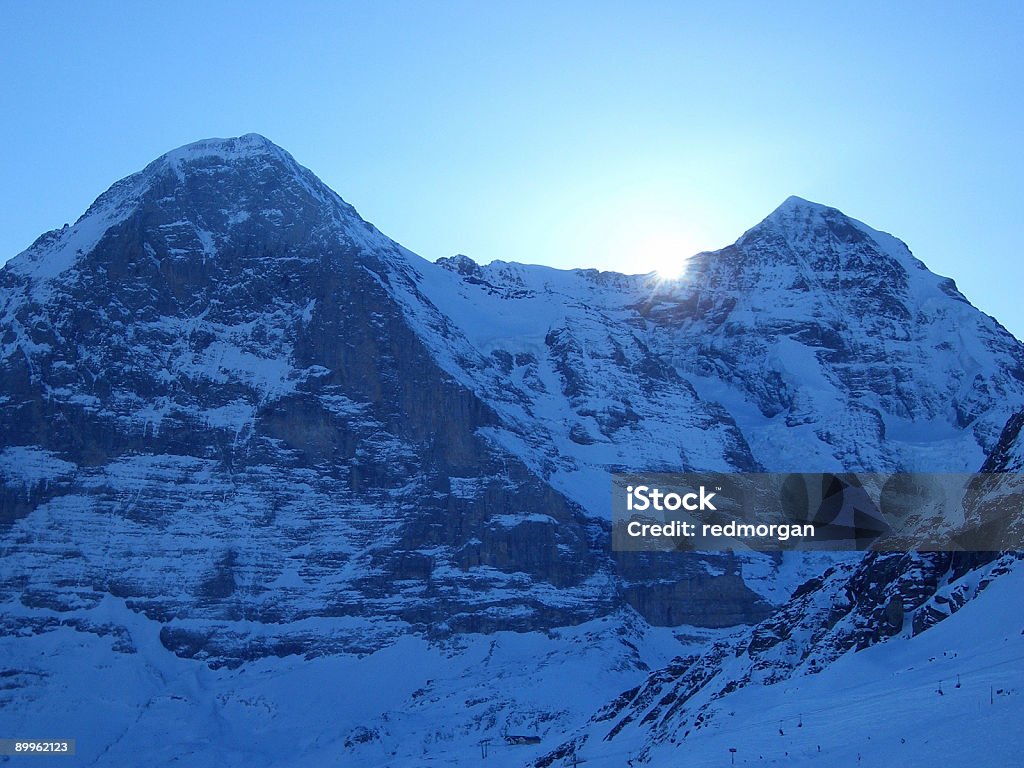 Monte Eiger prima dell'alba - Foto stock royalty-free di Ambientazione esterna