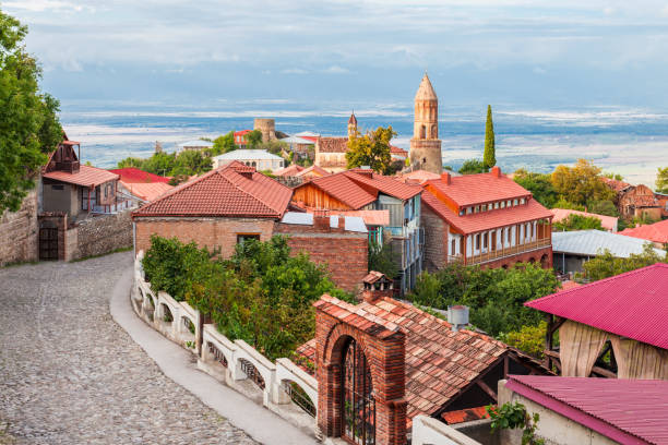 istock Sighnaghi city centre 899627696