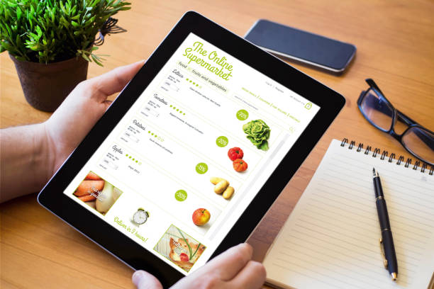 istock desktop tablet online supermarket 899629806