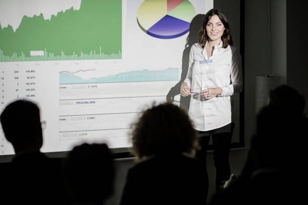 istock Woman doing a business presentation 899658392