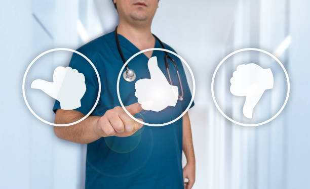 istock Thumb up icon concept and doctor with thumbs up 899661604