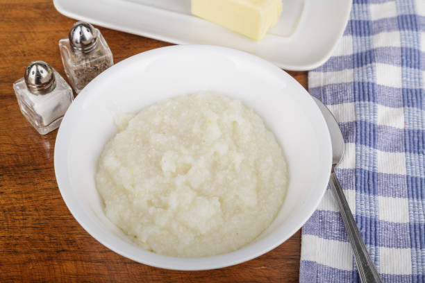 istock A Bowl of White Grits 899691104