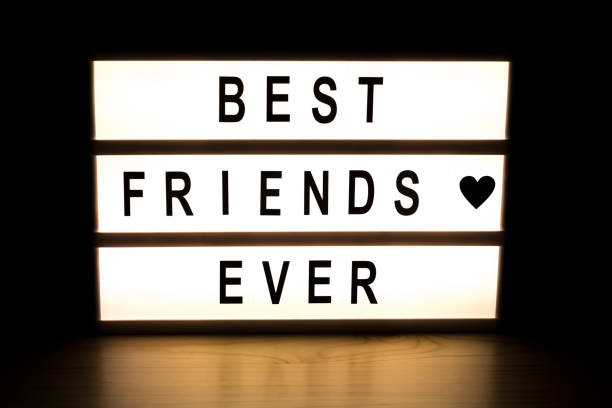 istock Best friends ever light box sign board 899767658