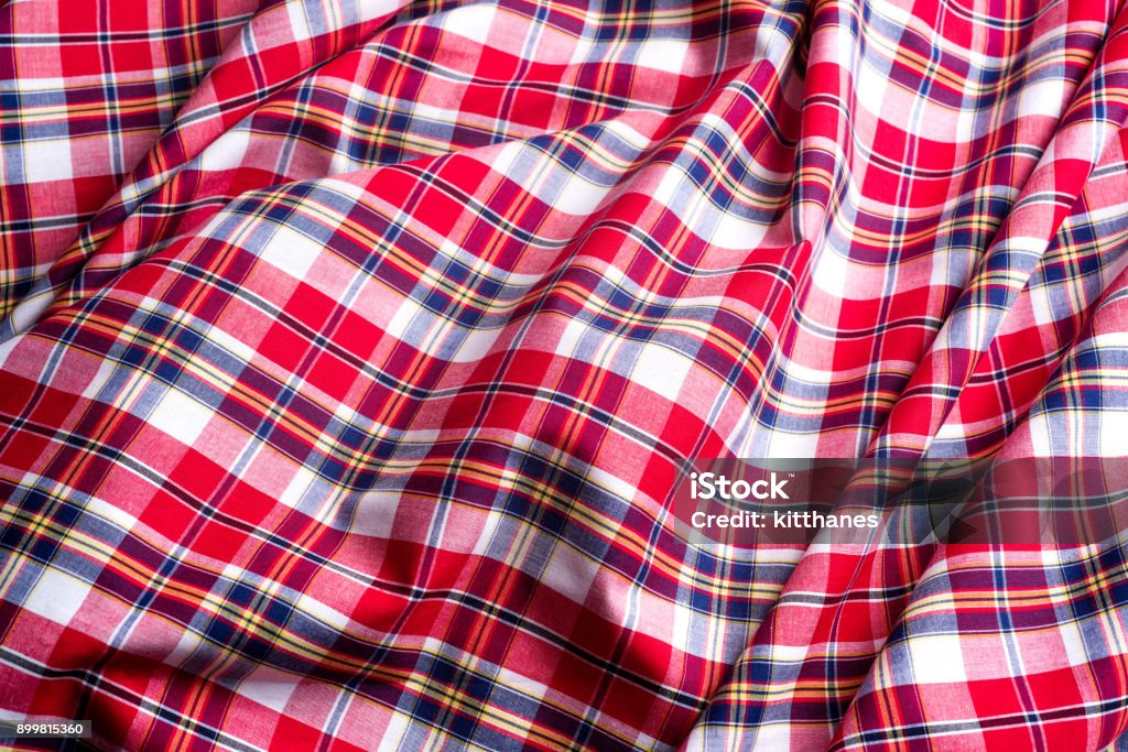 Foto de Textura De Fundo De Tecido Xadrez Vermelho e mais fotos de stock de  Abstrato - Abstrato, Algodão - Material Têxtil, Branco - iStock