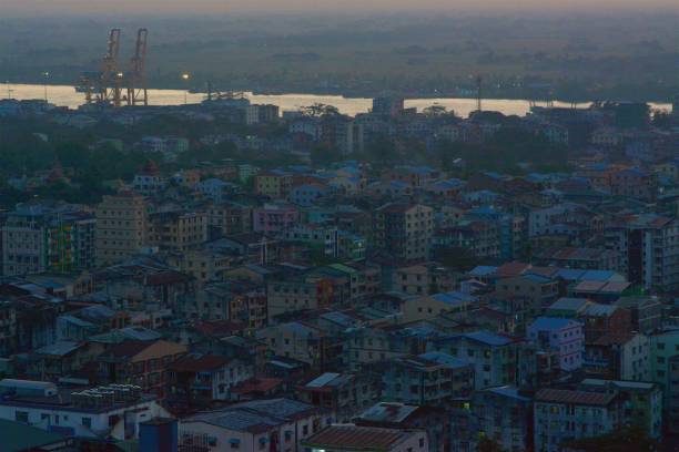 istock Yangon cityscape winter sunset 899838984
