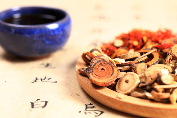 tradycyjna medycyna chińska - astragalus root zdjęcia i obrazy z banku zdjęć