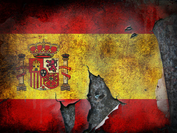 istock Flag of Spain painted on a grunge wall 899909396