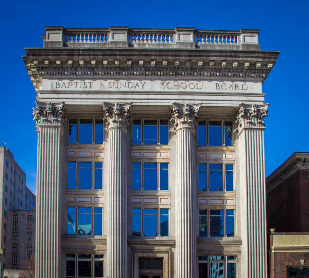 istock pillars building in Nashville 899915168