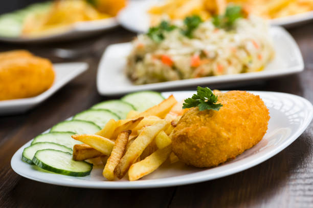 Cutlet de volaille with fries and vegetables