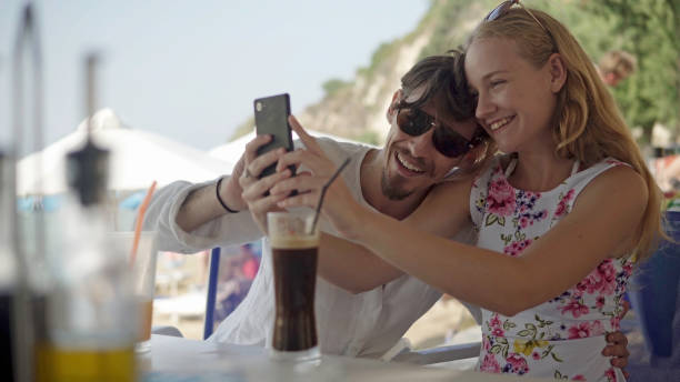 istock Vacation couple selfie 899968916