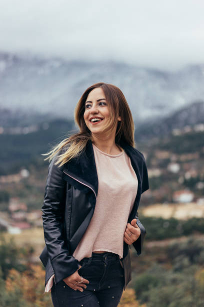 istock Happy woman 899981222