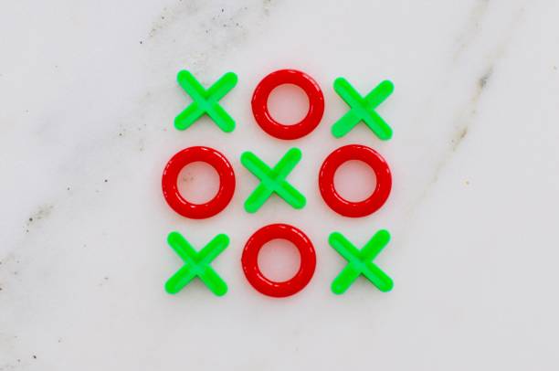 istock XOXOXO in Red and Green 899984178