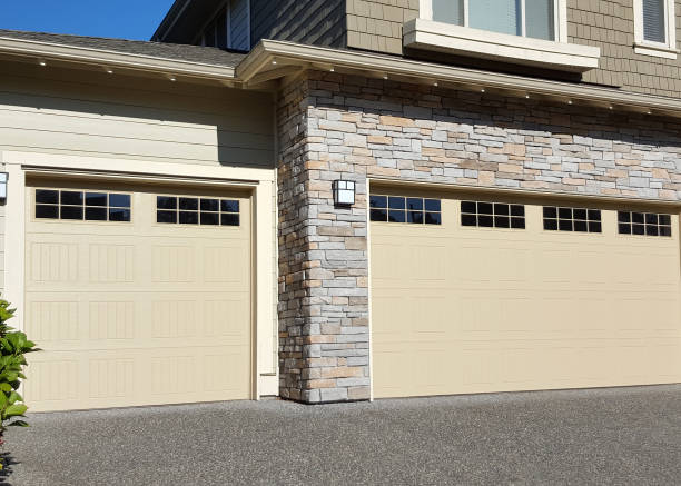 istock Modern Single And Two Car Residential Garages 900031128