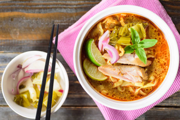 istock Curry noodles soup with chicken 900051196