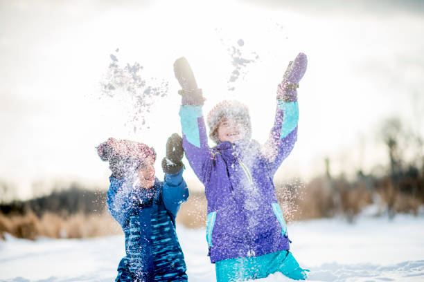 istock Throwing Snow In The Air 900180680