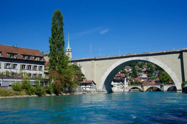 aare fiume berna 3° - bridge people berne river foto e immagini stock