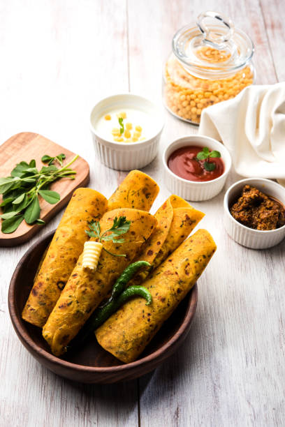 istock Methi Paratha (Thepla) / Indian flat bread using fenugreek leaves, selective focus 900250306