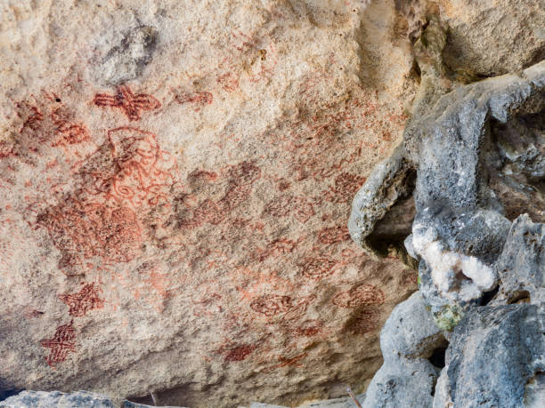 istock Petroglyph in Bonaire, netherlands antilles. Boka Onima. 900284392