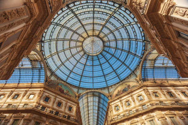 dome of gallery vittorio emmanuele in milan - dome milan italy architectural feature italy imagens e fotografias de stock