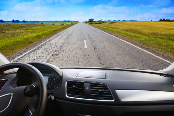 istock road sent to distance to horizon 900301900