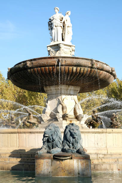 istock Fountain aix-en-provence france 900322074