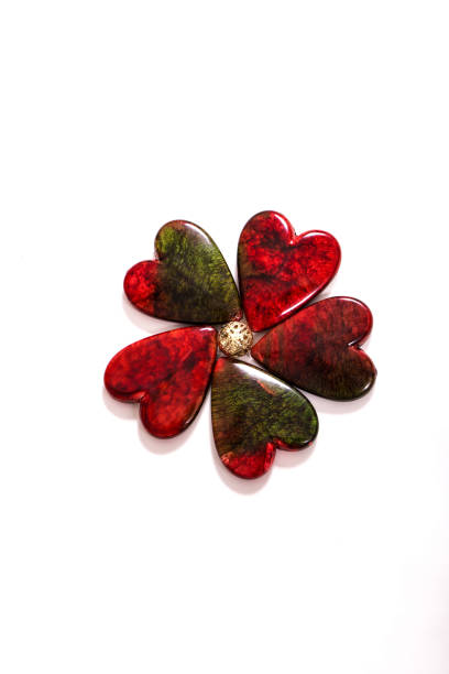 istock Red and Green Hearts 900363698