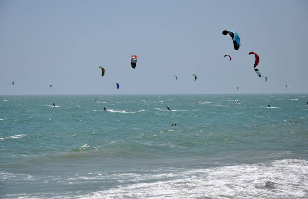 kitesurf no mar - 16368 - fotografias e filmes do acervo