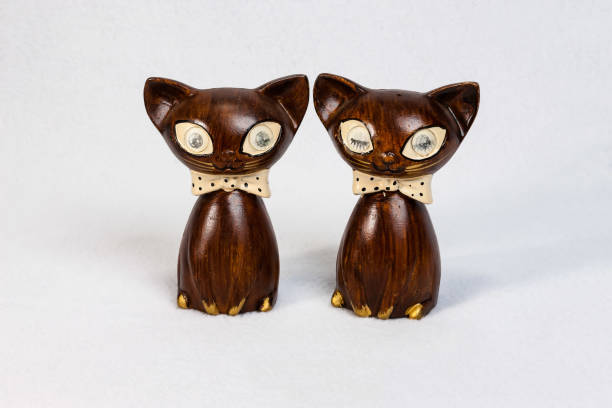 medium sized wooden cat salt and pepper shaker set