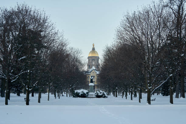 Notre Dame in Winter Notre Dame in Winter south bend stock pictures, royalty-free photos & images