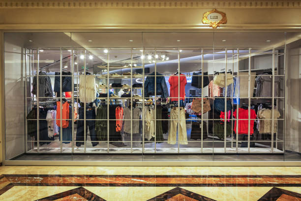 intrior of shopping mall