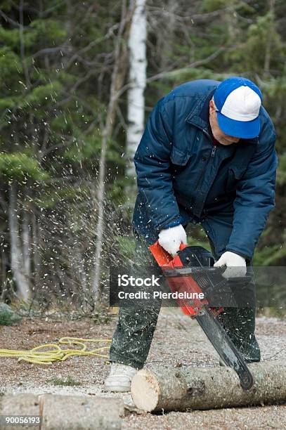 Sierra De Cadena En Acción Foto de stock y más banco de imágenes de Adulto - Adulto, Azul, Boscaje