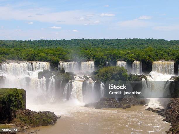 Foto de O Brasil Cataratas Do Iguaçu e mais fotos de stock de Brasil - Brasil, Caindo, Cascata