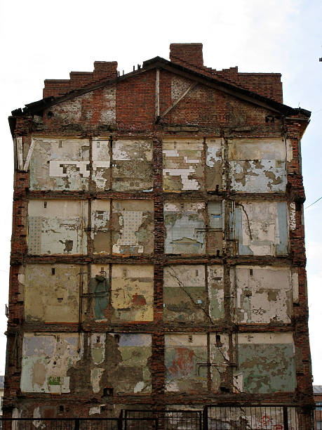 istock Wall of ruinous building 90058035