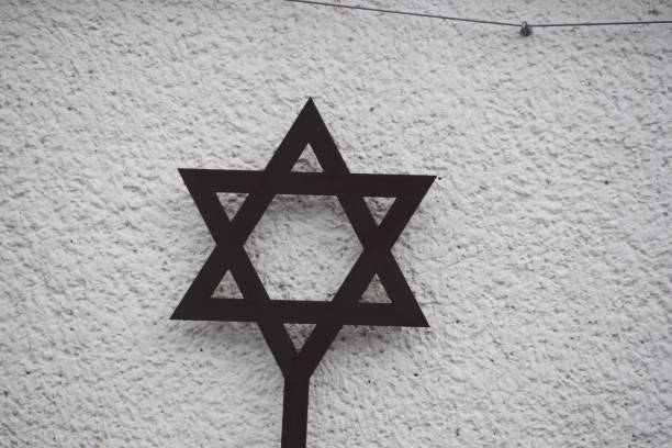 istock Symbols of 3 religions 900581150