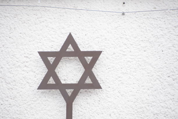 istock Symbols of 3 religions 900583598