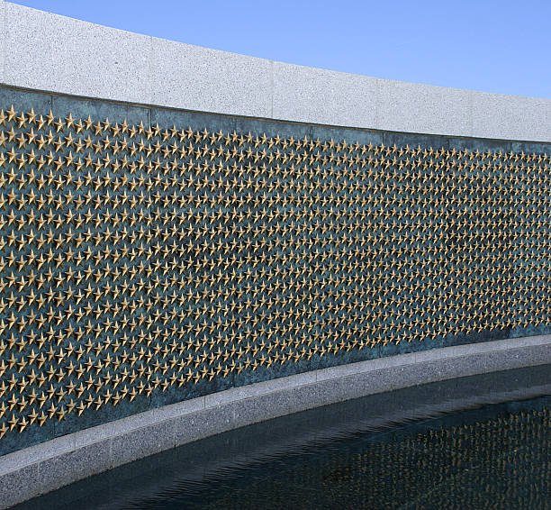 estrelas douradas no memorial da segunda guerra mundial - worldwar ii imagens e fotografias de stock