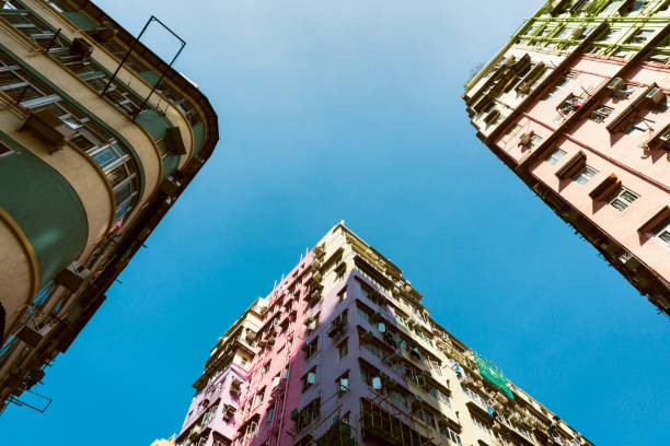 edificio residenziale a hong kong - cross shape built structure building exterior apartment foto e immagini stock