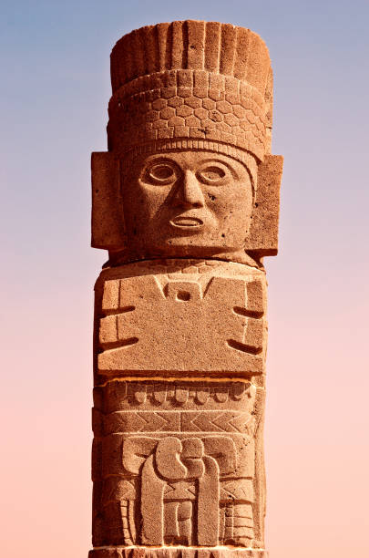 istock Atlantean figure in Tula. Mexico 900611852
