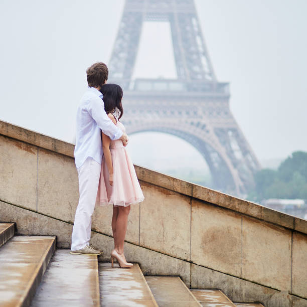 istock Happy couple near the Eiffel tower 900618360